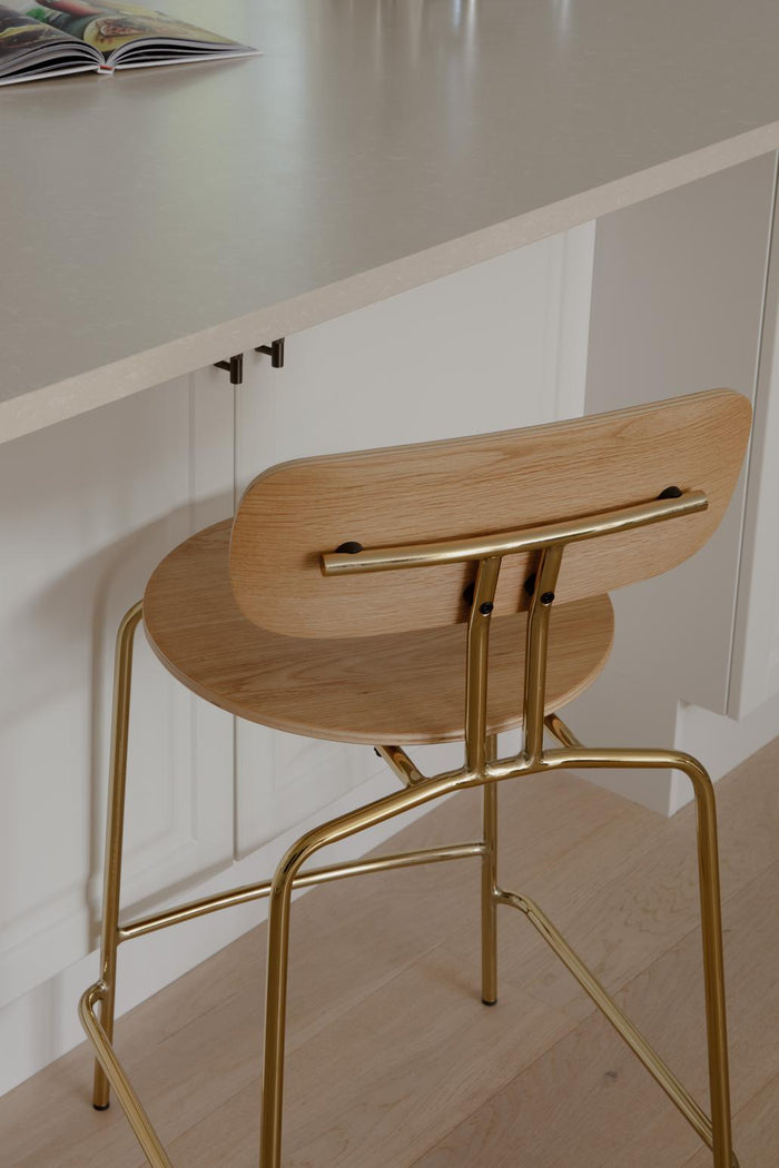 Curious Counterstool