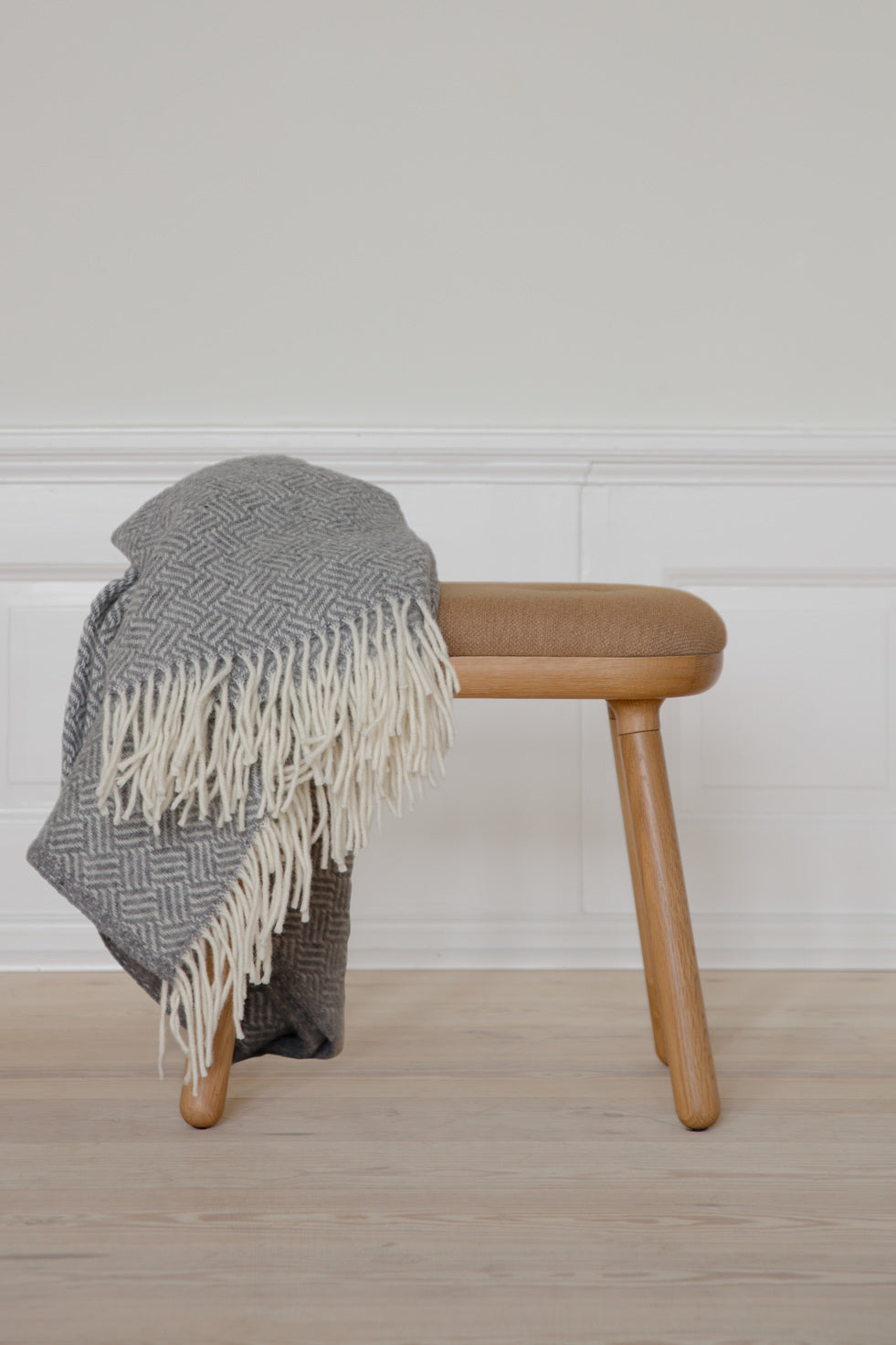 Paff Complete Stool In Oak