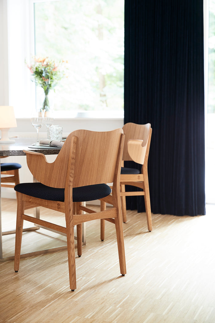 Gesture Dining Chair Pure