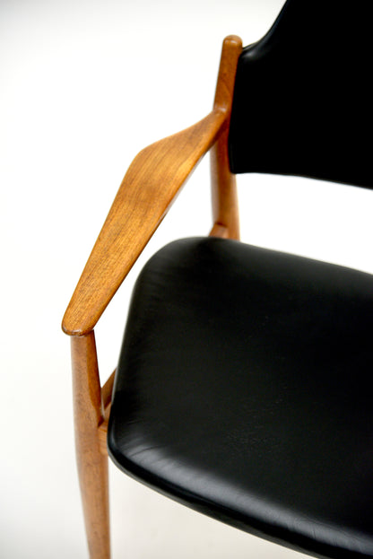 Arne Vodder Armchair, Model '62A'