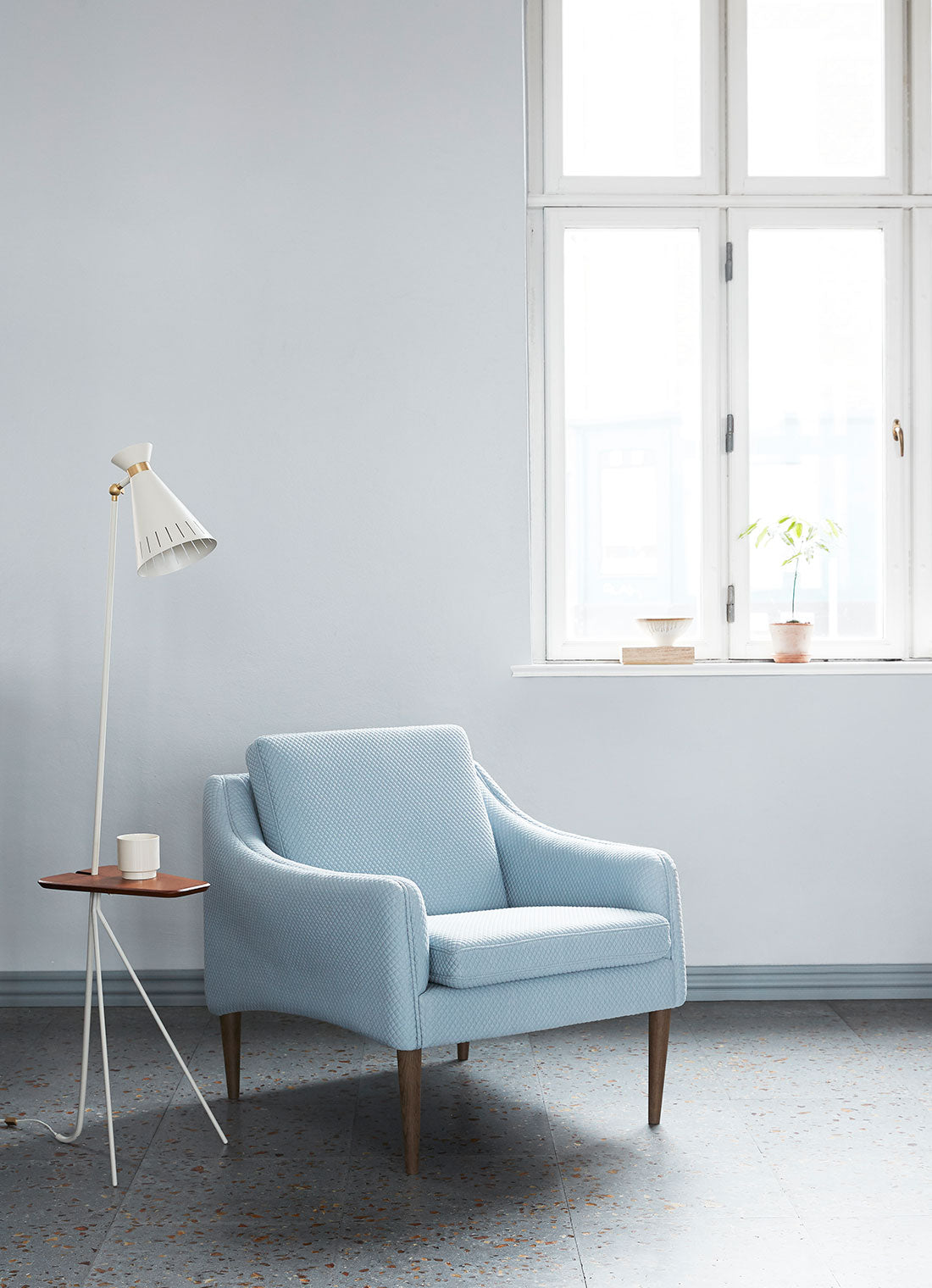 Mr. Olsen Lounge Chair