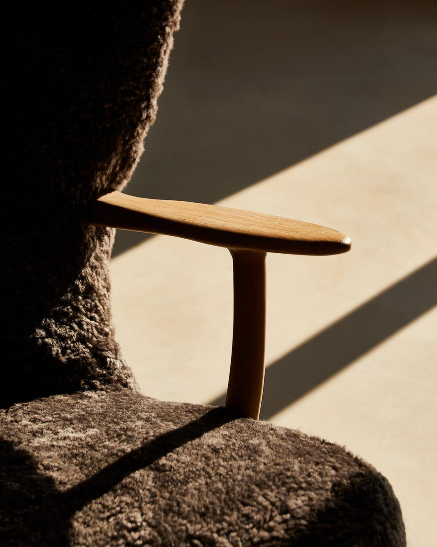 Pragh Lounge Chair