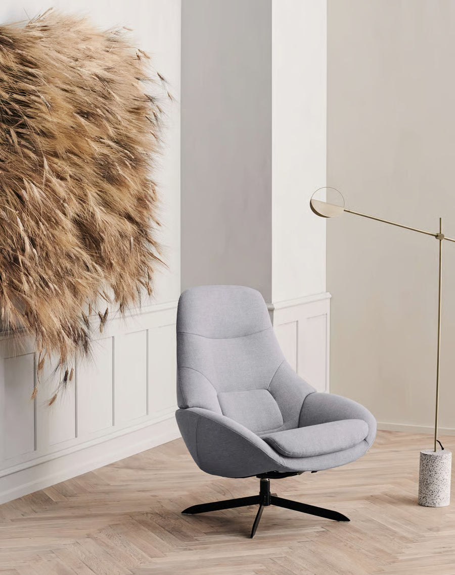 Saga Swivel Lounge Chair