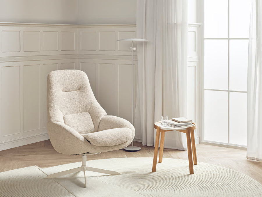 Saga Swivel Lounge Chair