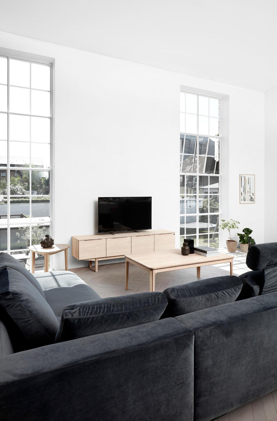 SM 205 Coffee Table