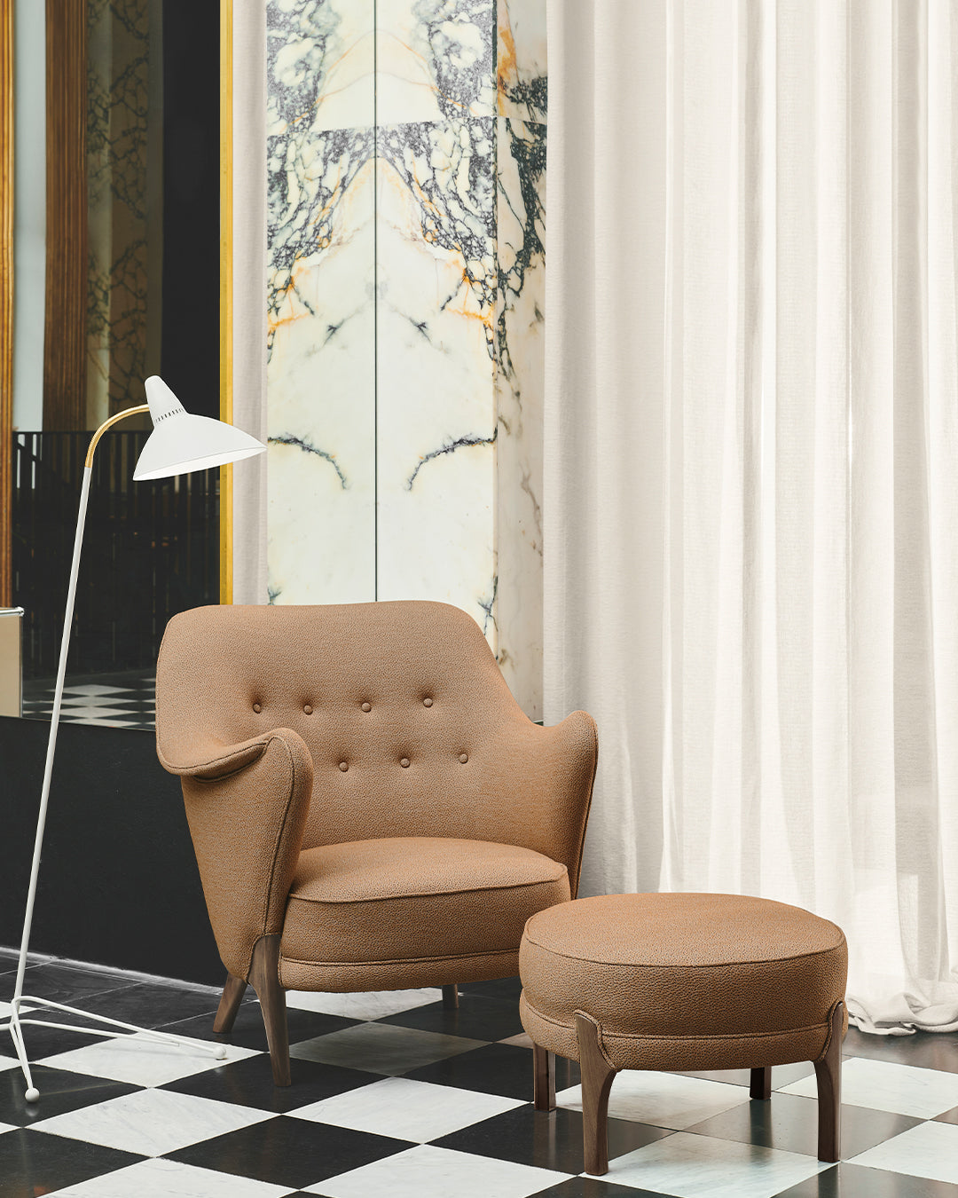 Cocktail Lounge Chair
