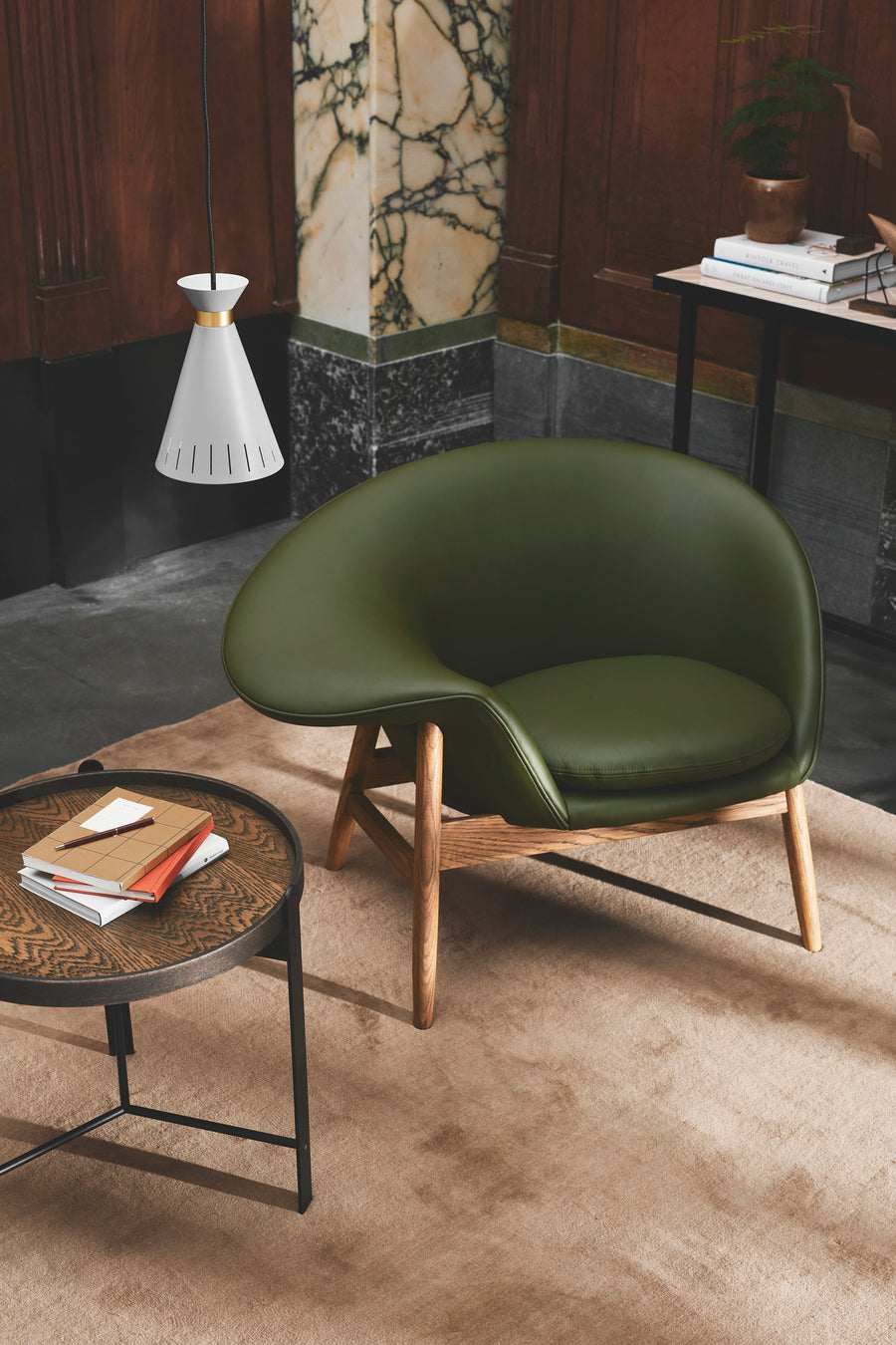 Fried Egg Lounge Chair