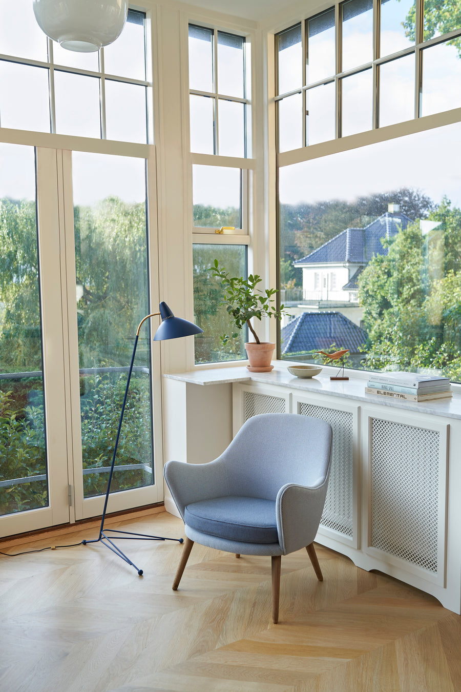 Dwell Lounge Chair