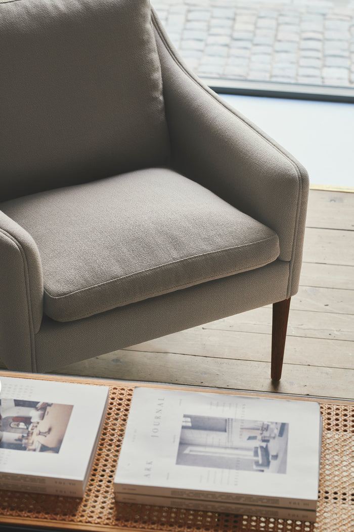 Mr. Olsen Lounge Chair