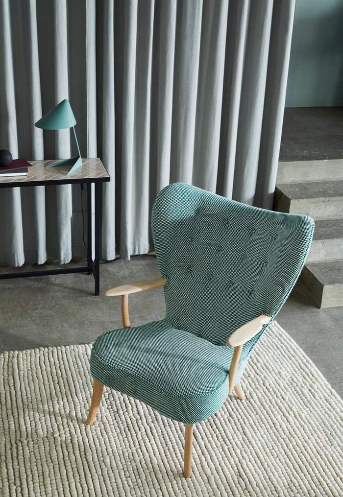 Pragh Lounge Chair