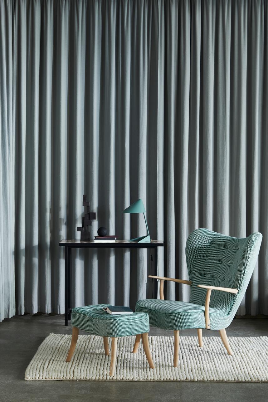 Pragh Lounge Chair